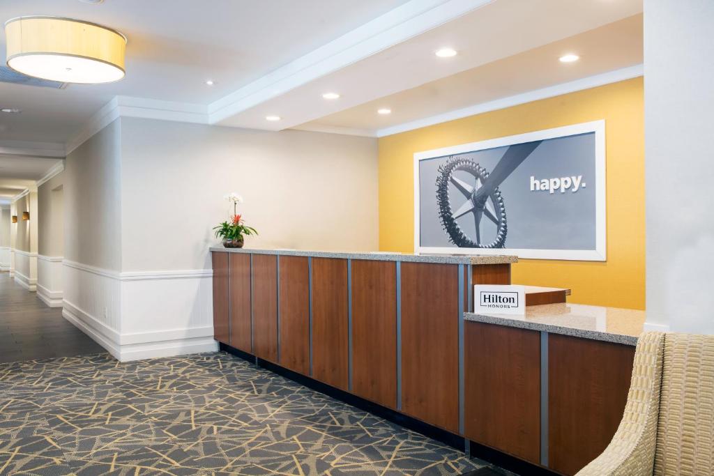 Hampton Inn Hallandale Beach-Aventura Main image 2